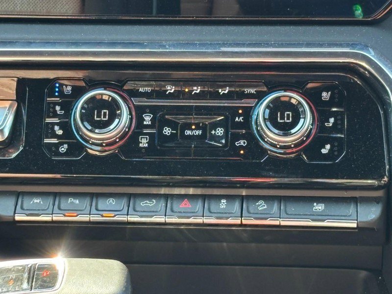 Used 2024 GMC Sierra 1500 Denali Ultimate image 17