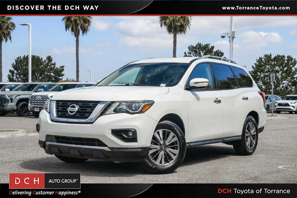 Used 2017 Nissan Pathfinder SV