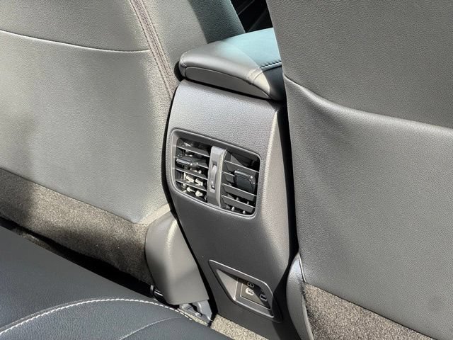 Used 2025 Toyota Corolla Cross XLE w/ Convenience Package FWD image 23