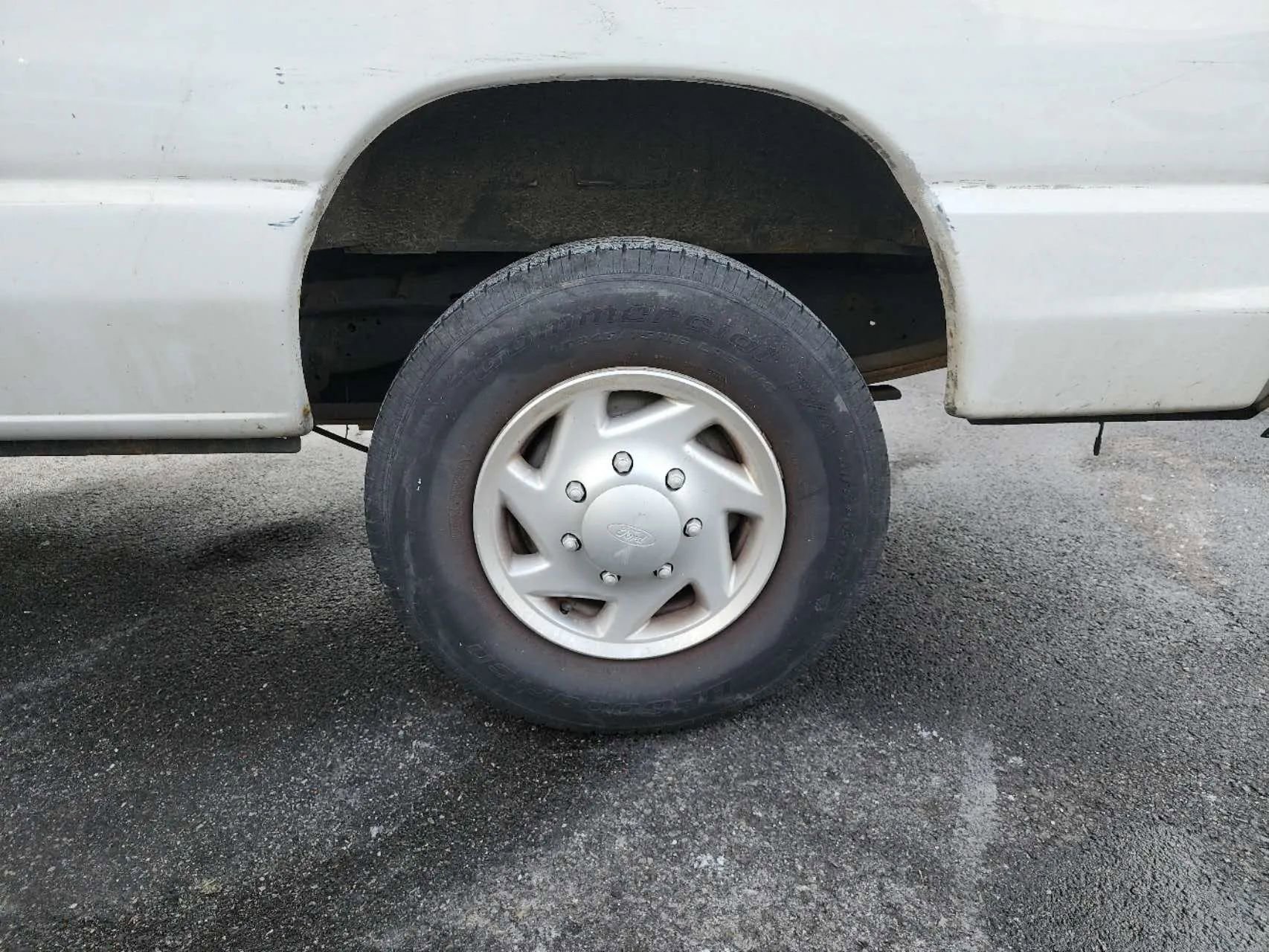 Used 2011 Ford E-250 and Econoline 250 image 14