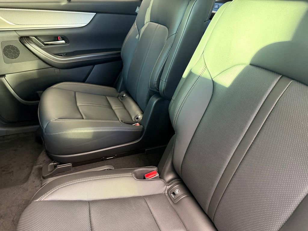 New 2025 MAZDA CX-90 Plug-In Hybrid w/ Preferred image 28