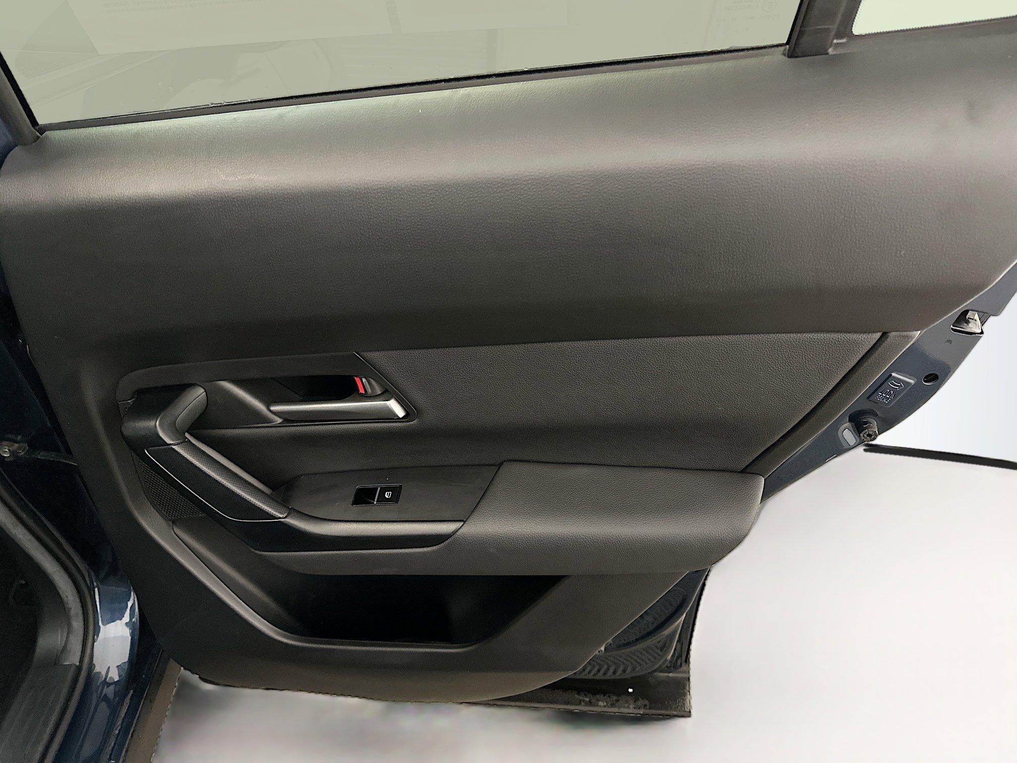 Used 2025 MAZDA CX-50 AWD 2.5 S w/ Premium Package image 33