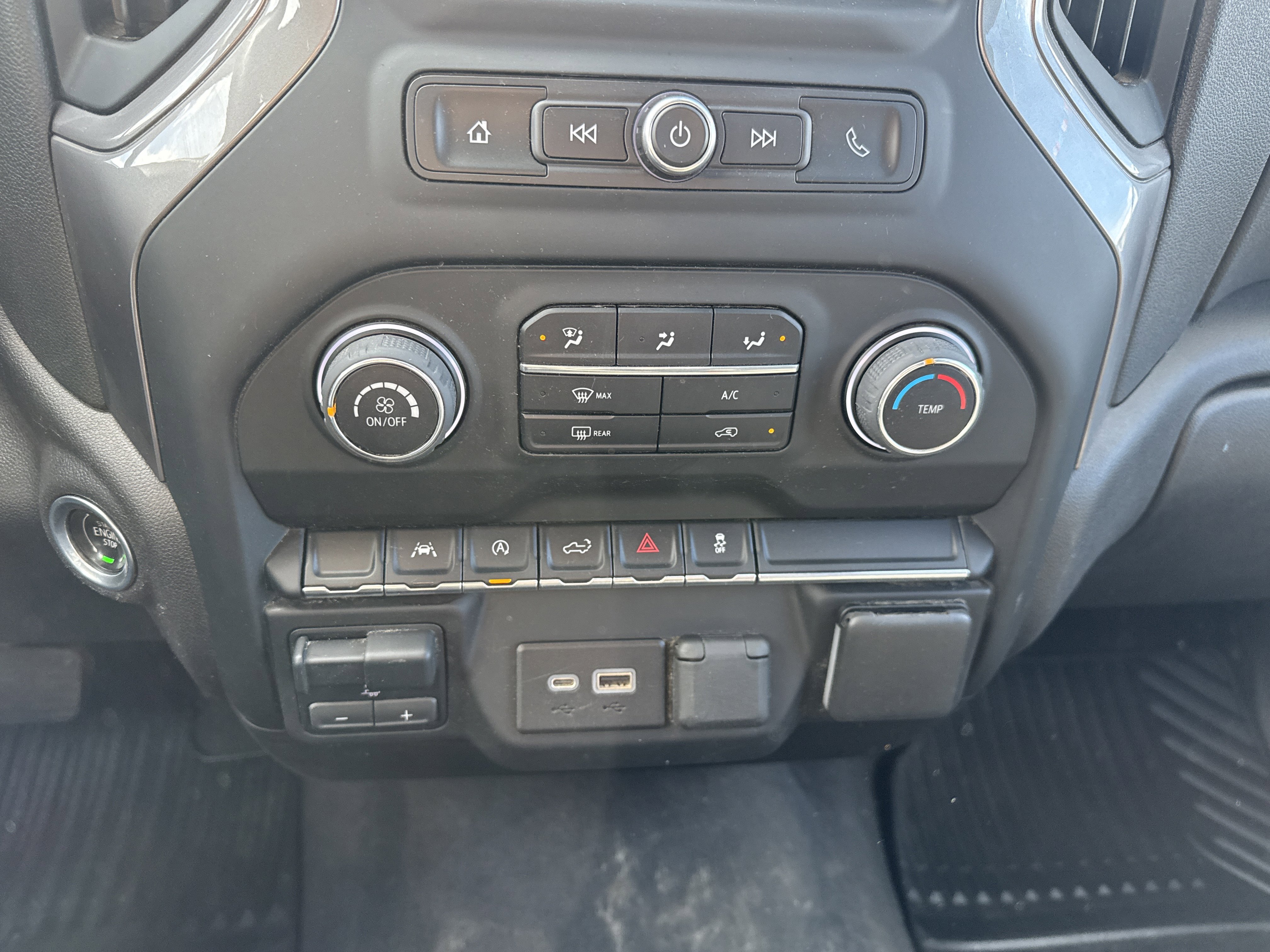 Used 2023 Chevrolet Silverado 1500 Custom image 25