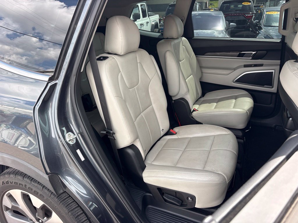 Used 2020 Kia Telluride EX w/ EX Premium Package AWD/4WD image 18