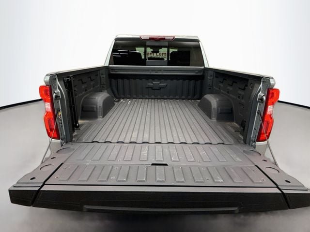 Used 2025 Chevrolet Silverado 1500 High Country w/ High Country Premium Package AWD/4WD image 29