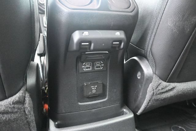 Used 2023 Jeep Wrangler Unlimited Sahara w/ LED Lighting Group AWD/4WD image 35