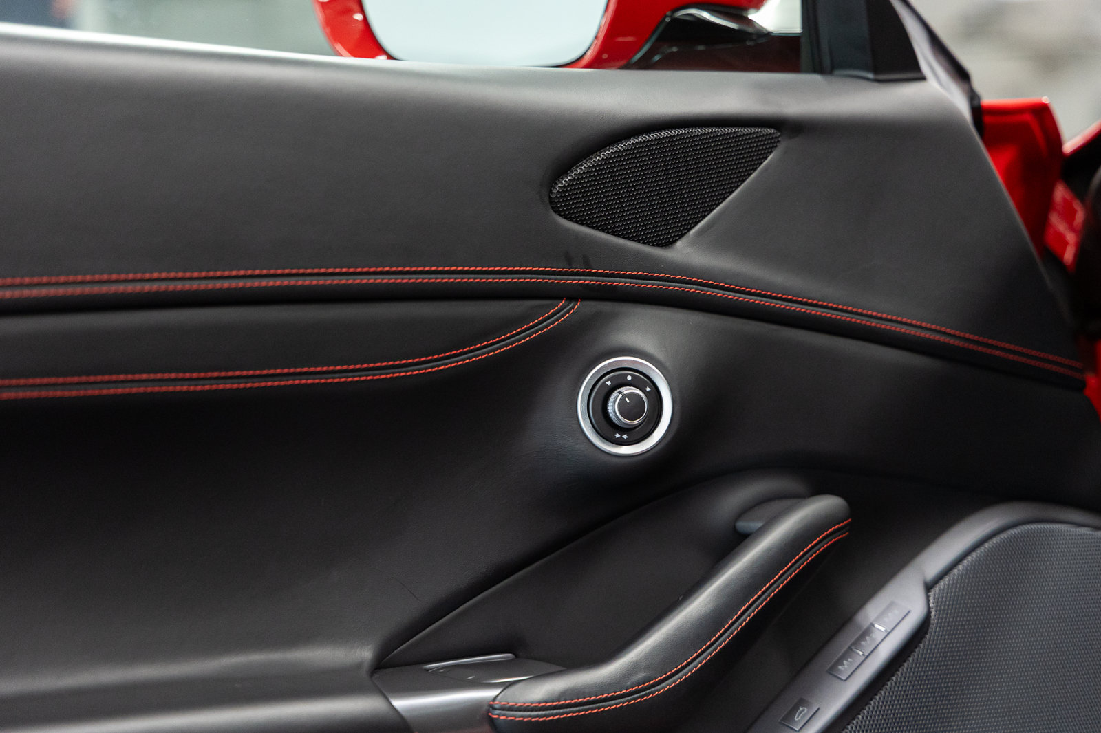 Used 2020 Ferrari Portofino RWD image 43