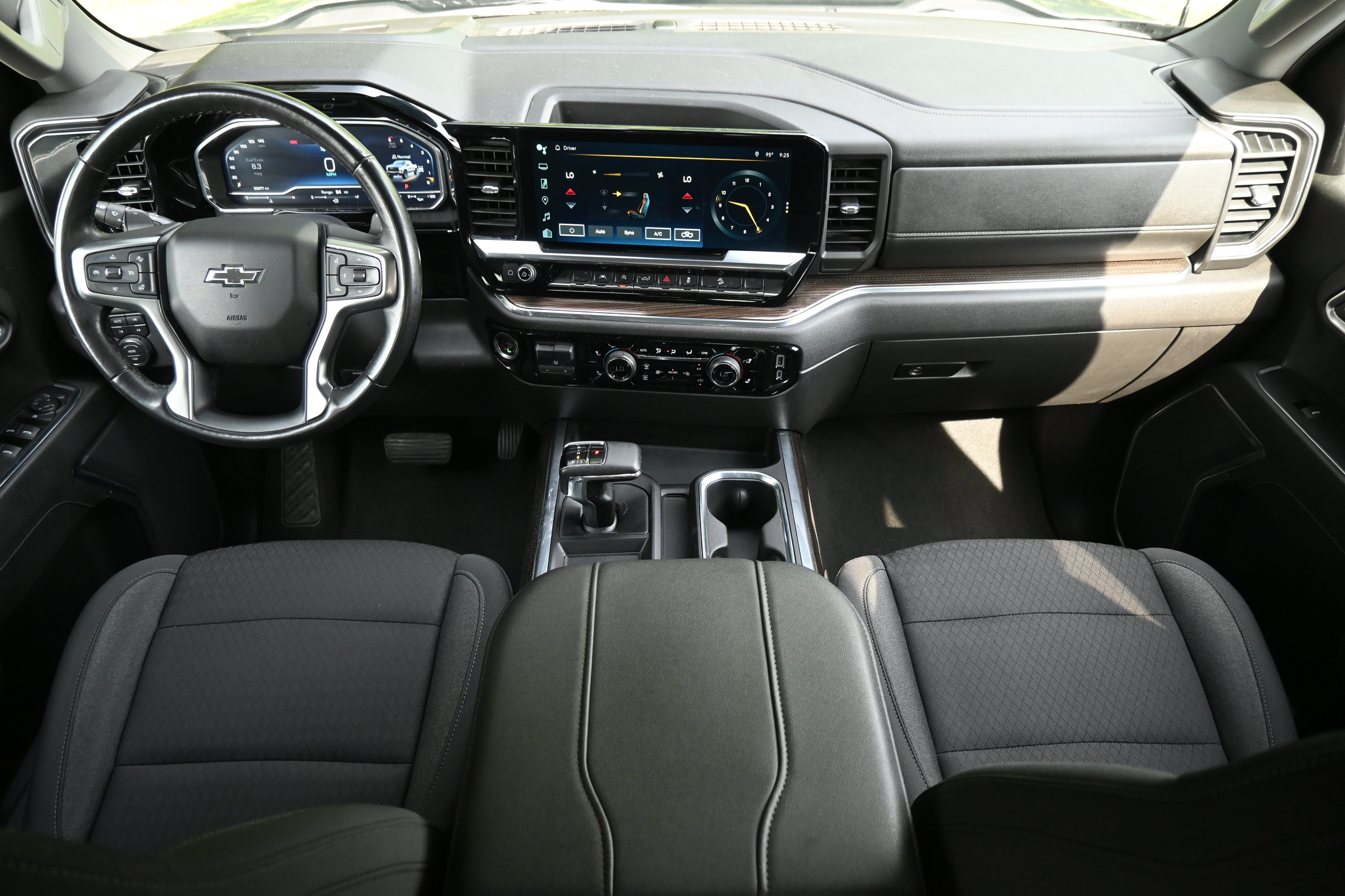 Used 2023 Chevrolet Silverado 1500 LT Trail Boss w/ Protection Package AWD/4WD image 26