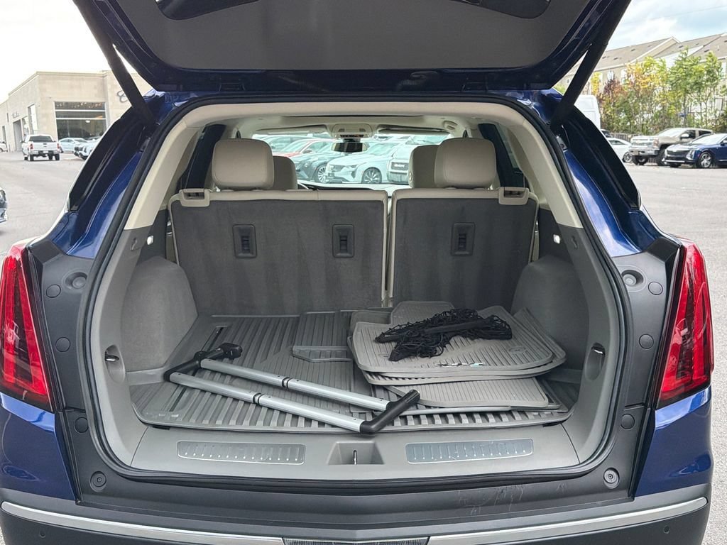 Certified 2023 Cadillac XT5 Premium Luxury AWD/4WD image 13