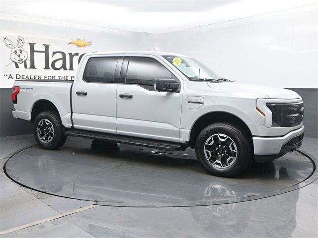 Used 2023 Ford F150 Lightning XLT image 6