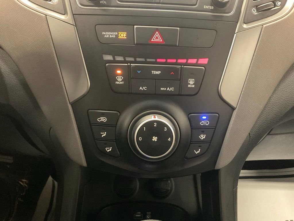 Used 2018 Hyundai Santa Fe Sport image 4