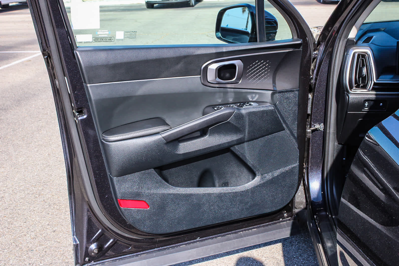Used 2026 Kia Sorento LX FWD image 21