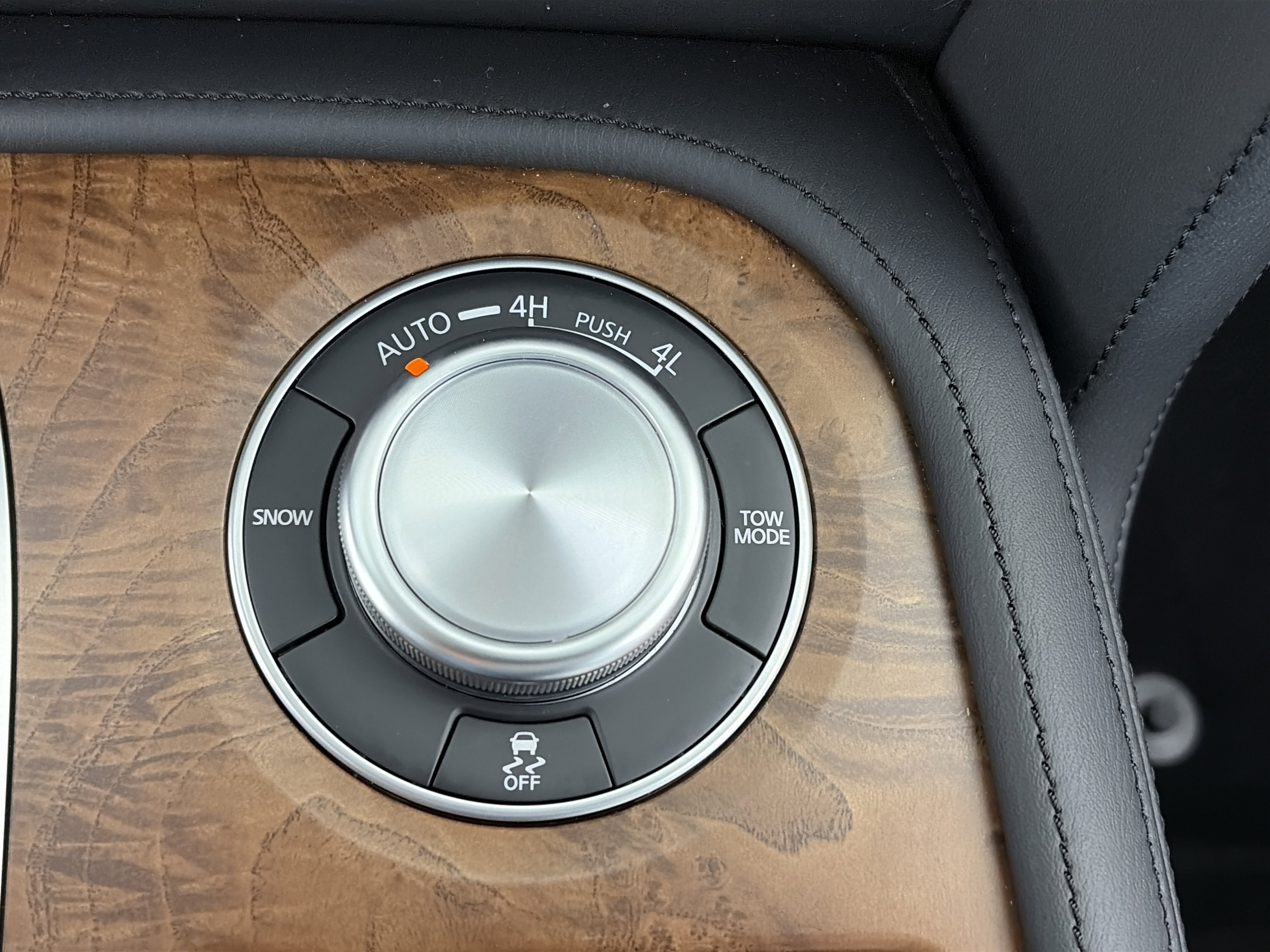 Certified 2023 Nissan Armada SL w/ Captain's Chairs Package image 29