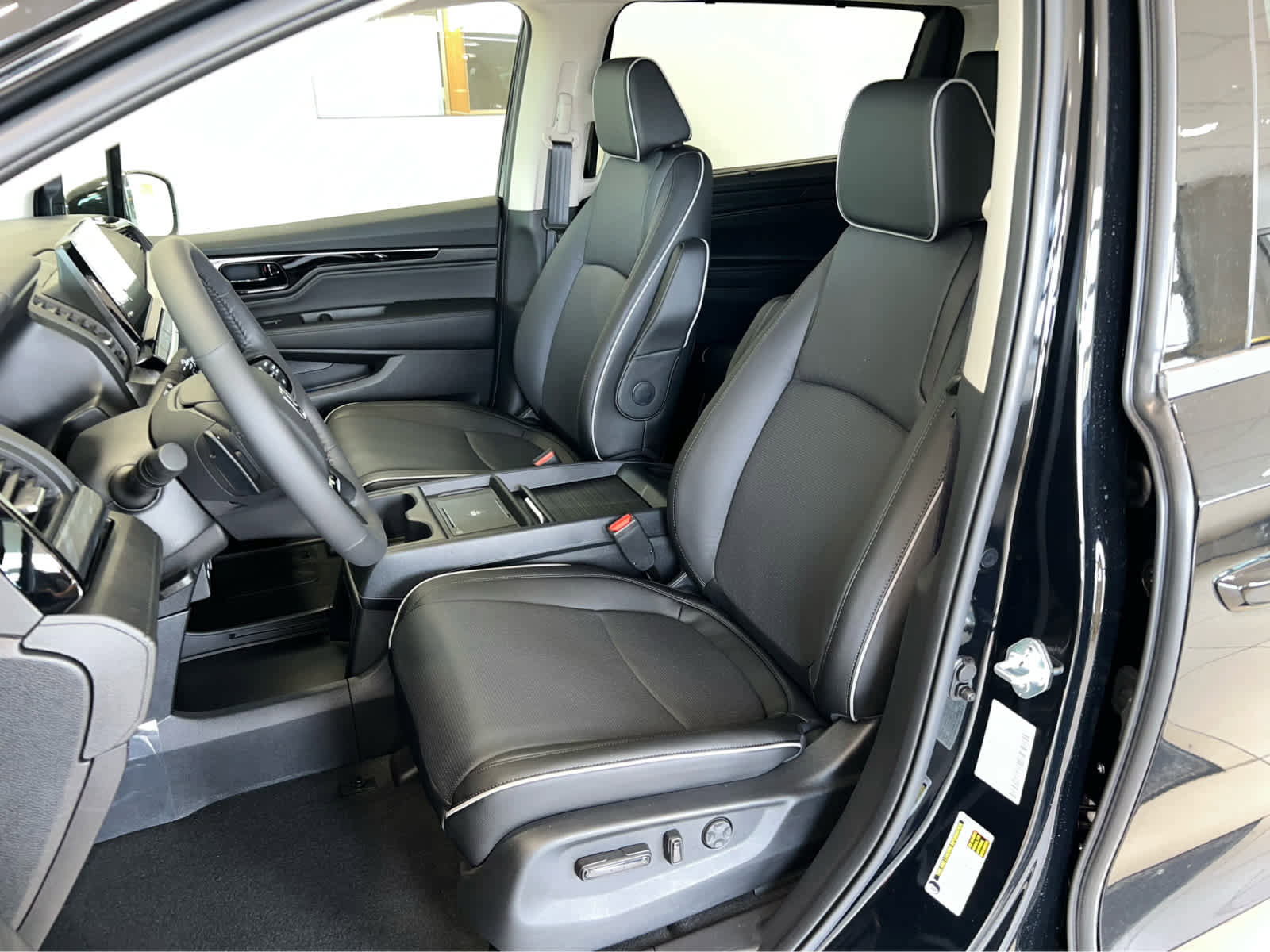 New 2026 Honda Odyssey Elite image 17