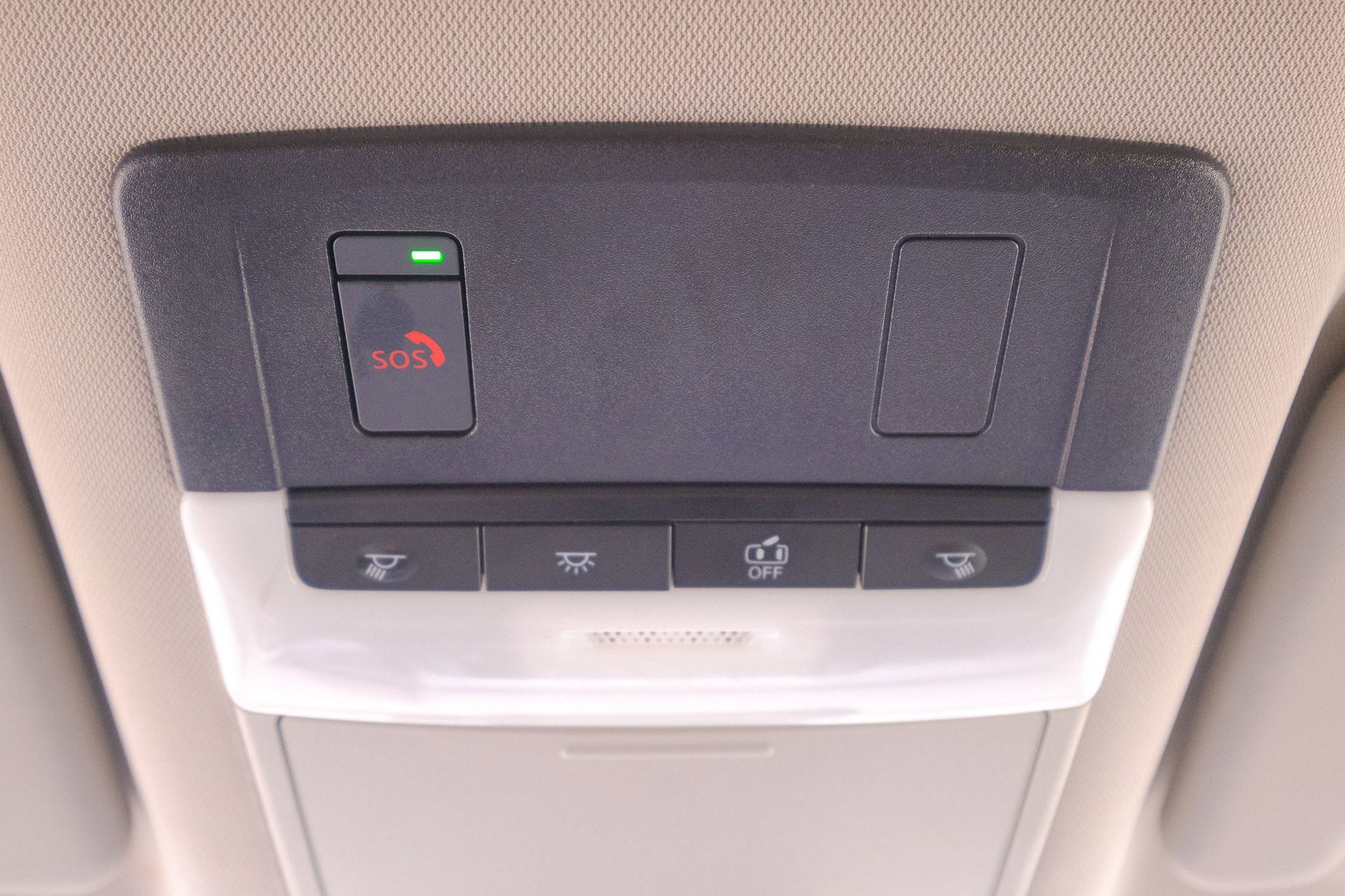 Used 2023 Nissan Rogue SV image 33