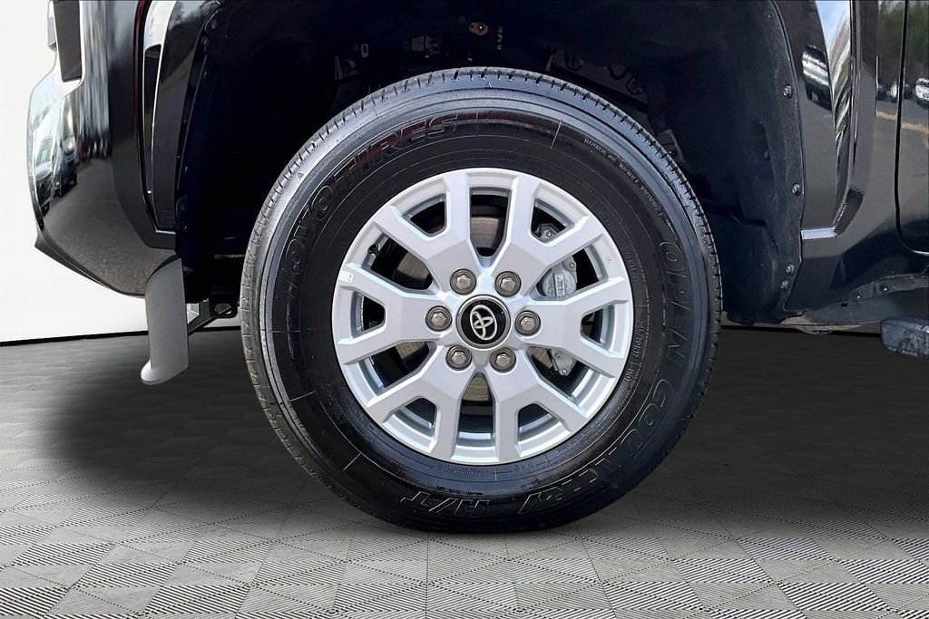 Used 2025 Toyota Tacoma SR5 image 24