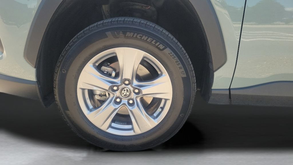 Used 2023 Toyota RAV4 XLE w/ Convenience Package FWD image 26