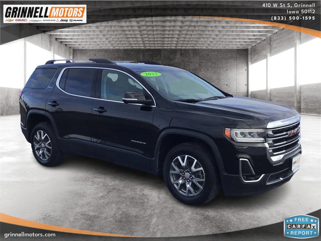 Used 2023 GMC Acadia SLT image 3