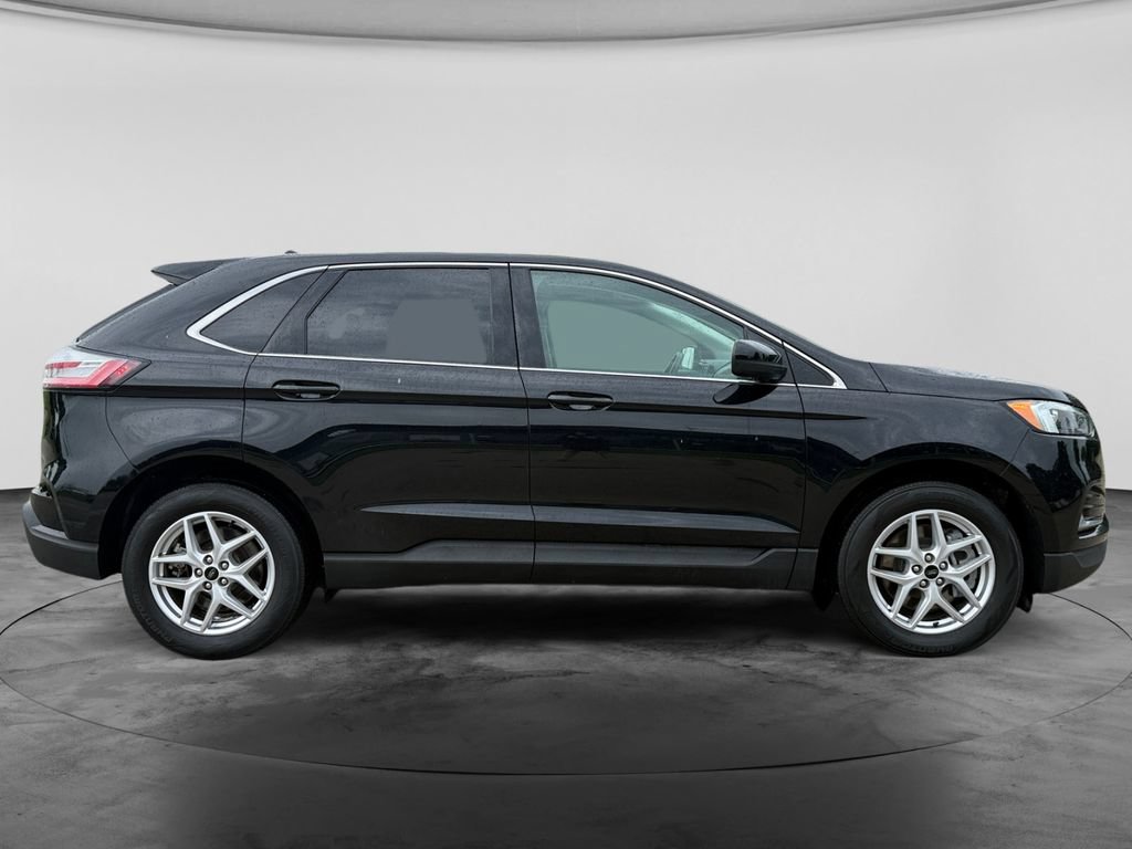 Used 2024 Ford Edge SEL AWD/4WD image 10