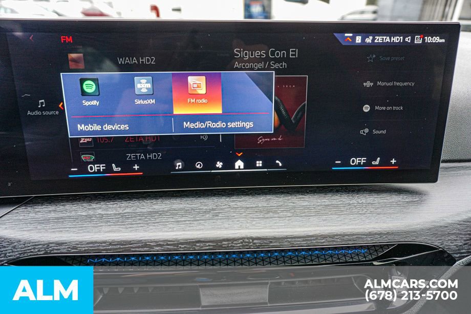 Used 2025 BMW i4 eDrive40 image 38