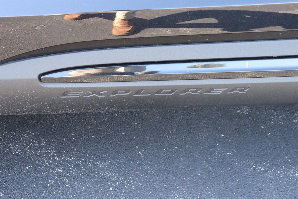 New 2026 Ford Explorer Active image 9