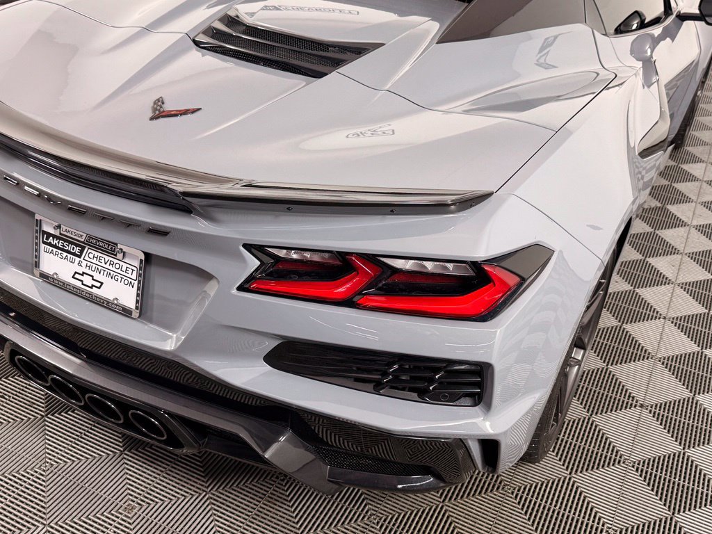 Used 2024 Chevrolet Corvette Z06 RWD image 15
