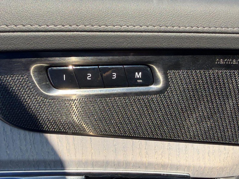 Certified 2026 Volvo XC90 B6 Ultra AWD/4WD image 19