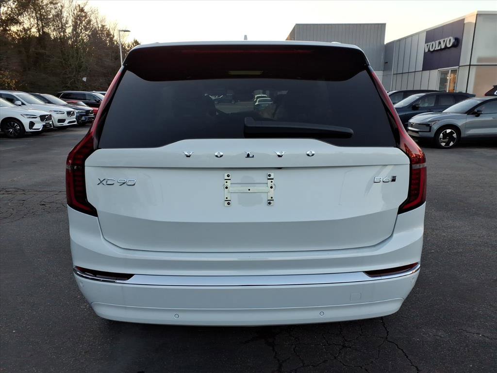 New 2026 Volvo XC90 B6 Ultra w/ Protection Package image 4