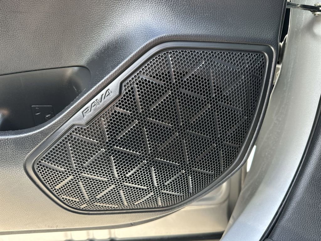 Used 2024 Toyota RAV4 XLE image 30