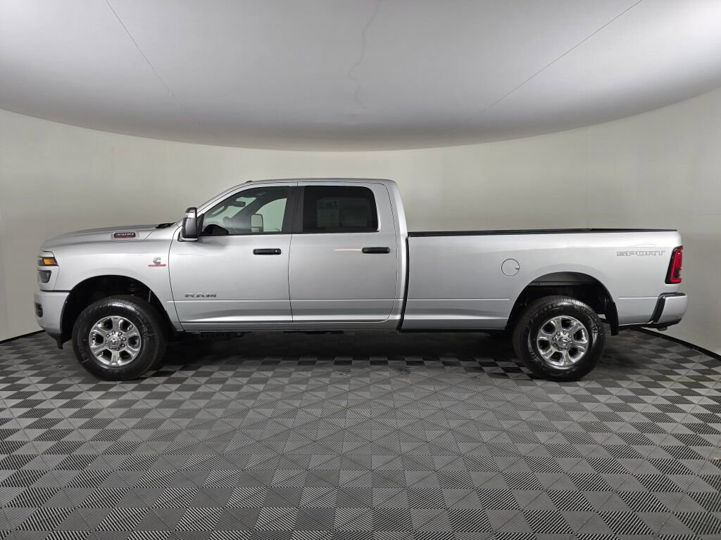 New 2026 RAM 3500 Big Horn image 7