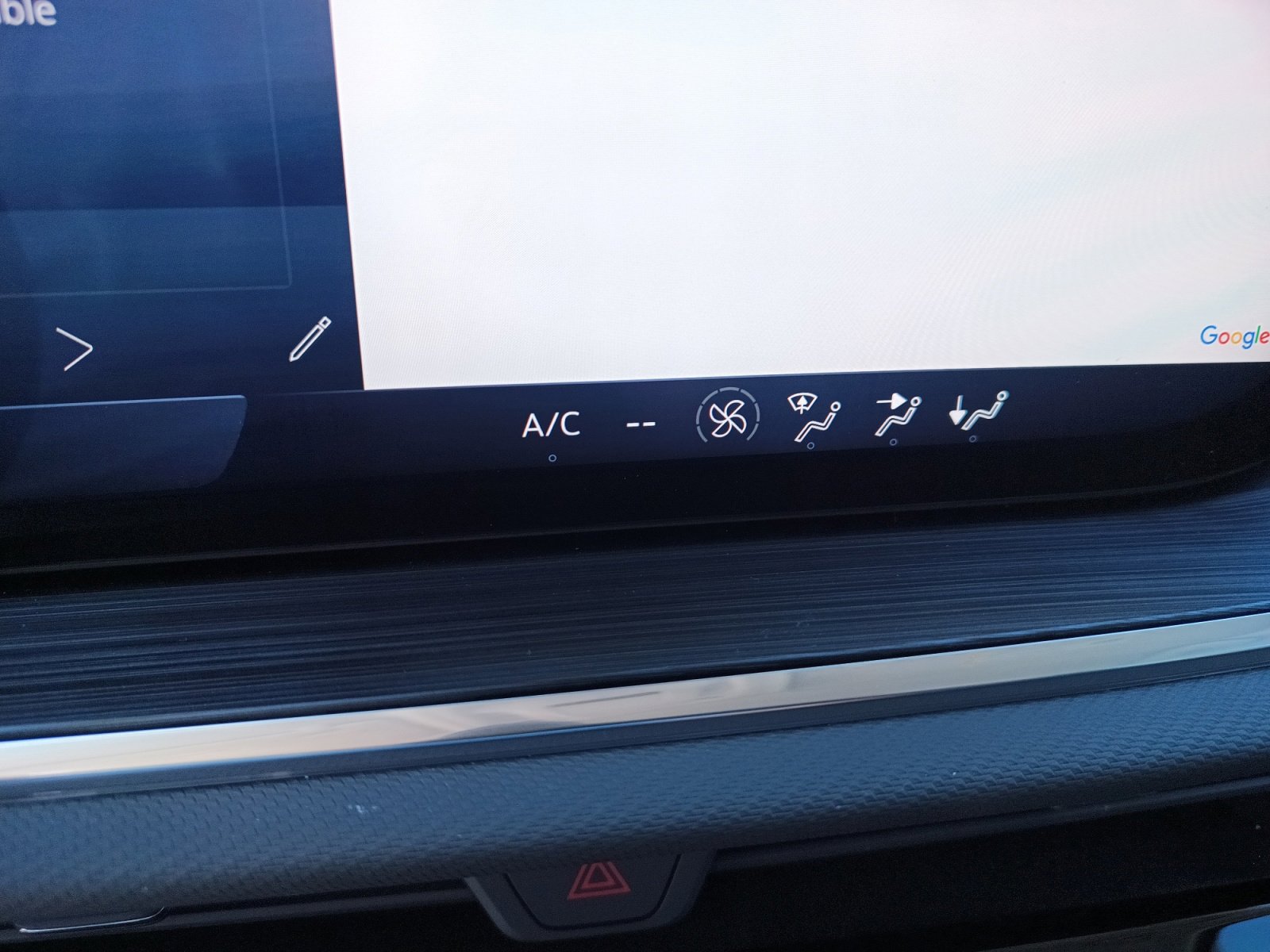 Used 2024 Buick Envision Preferred image 16