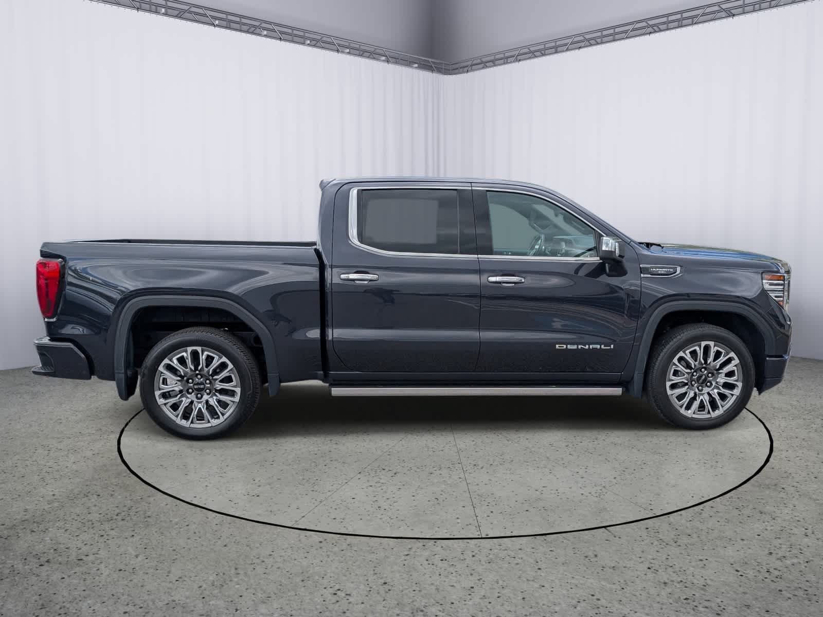 Certified 2024 GMC Sierra 1500 Denali Ultimate AWD/4WD image 2