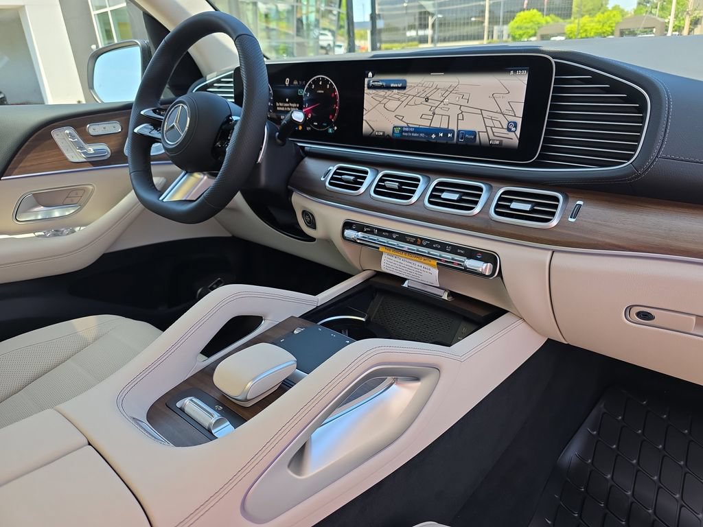 New 2026 Mercedes-Benz GLS 450 4MATIC image 21