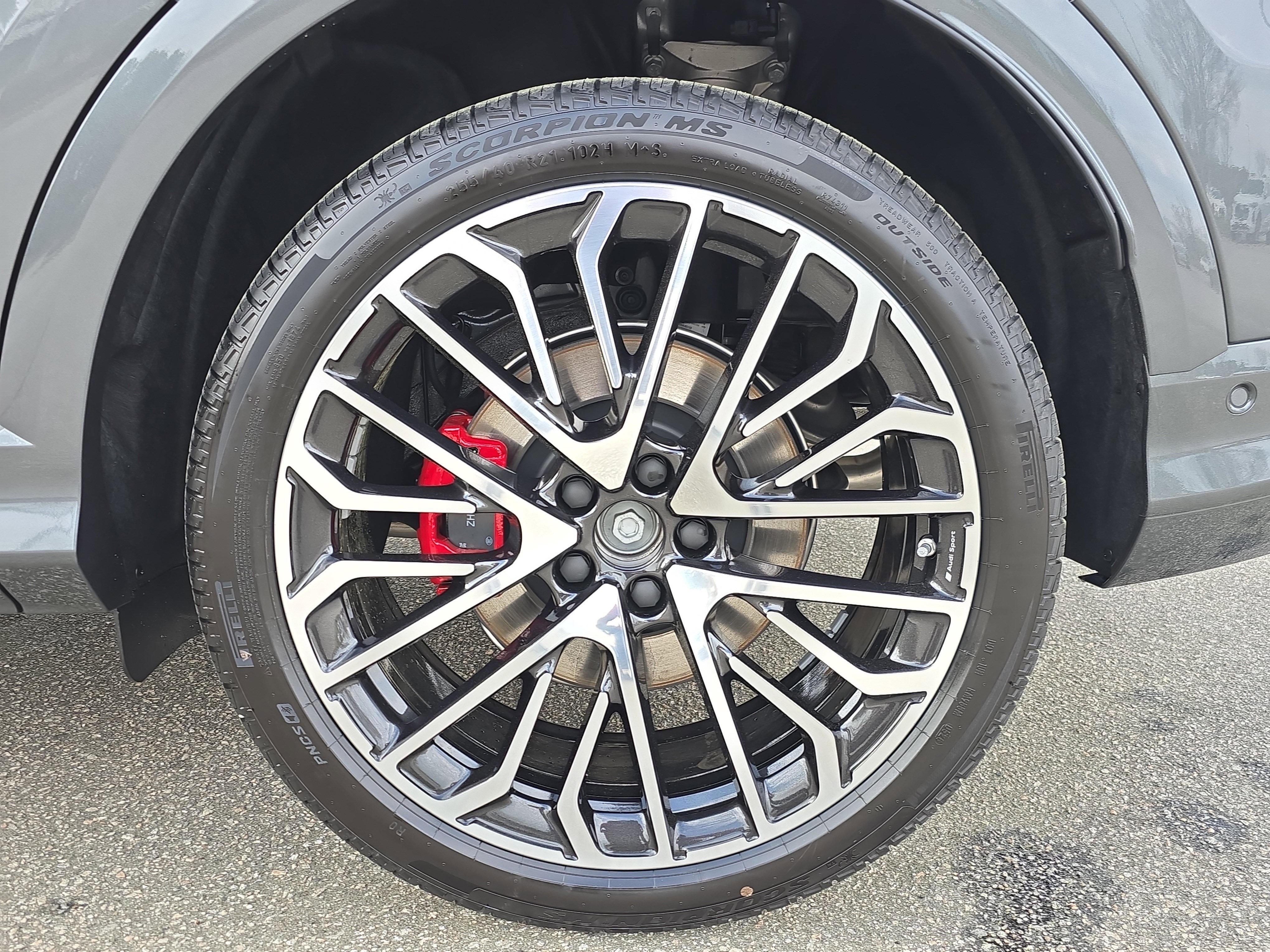 New 2026 Audi SQ5 Premium Plus image 32