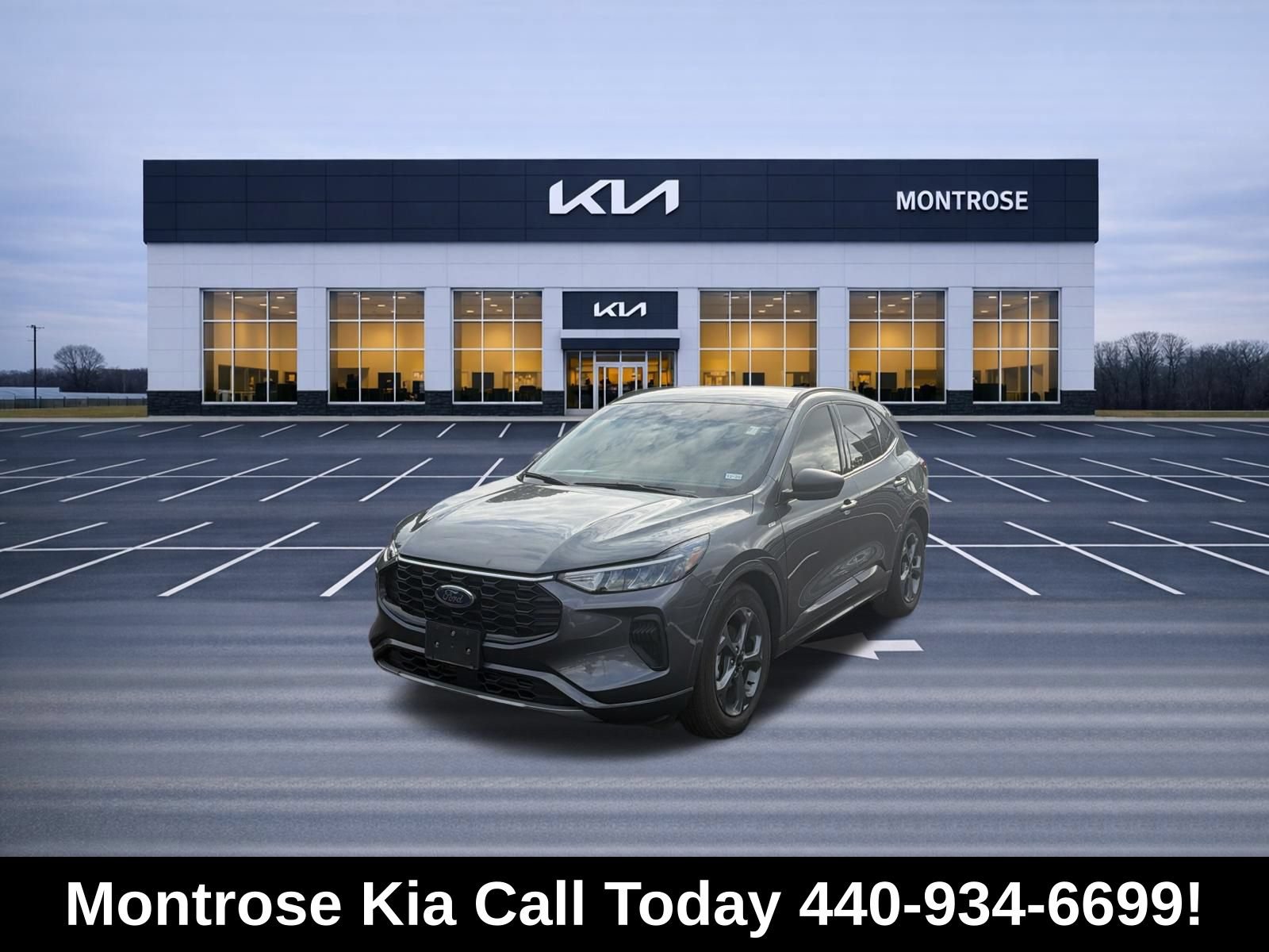 Used 2023 Ford Escape ST-Line w/ Tech Pack #1 FWD image 1