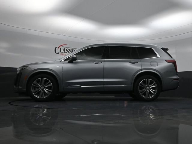 Used 2025 Cadillac XT6 Premium Luxury image 26