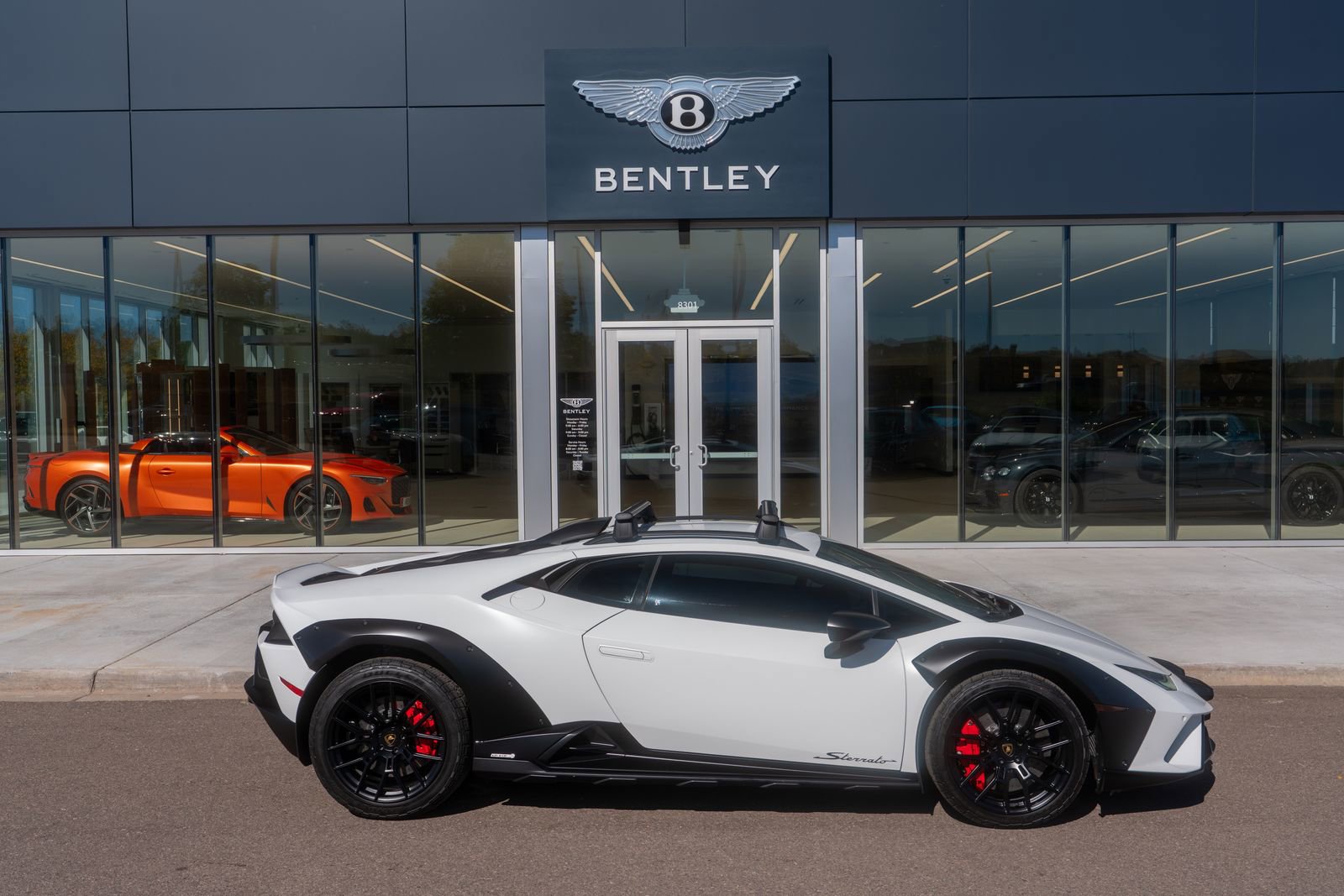 Used 2024 Lamborghini Huracan Sterrato image 24