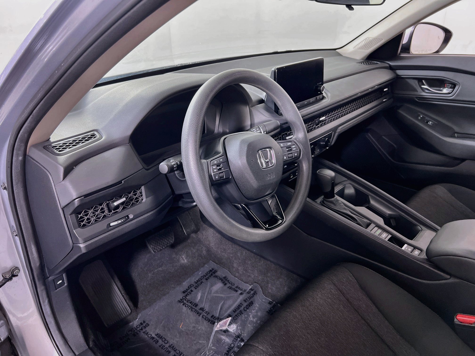 Used 2023 Honda Accord EX image 9