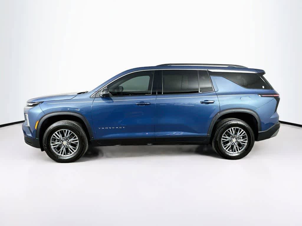 Used 2024 Chevrolet Traverse LT AWD/4WD image 3