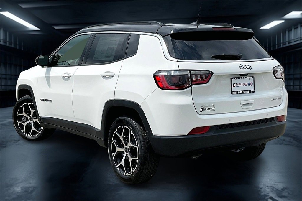 New 2025 Jeep Compass Limited image 3