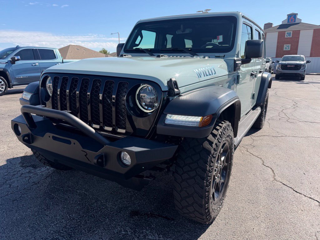 Used 2023 Jeep Wrangler Unlimited w/ Sun & Screen Package AWD/4WD image 10