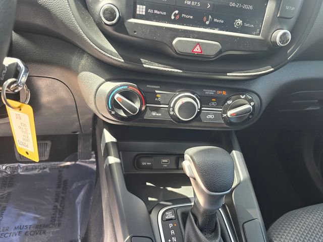 Used 2025 Kia Soul LX w/ LX Technology Package FWD image 29