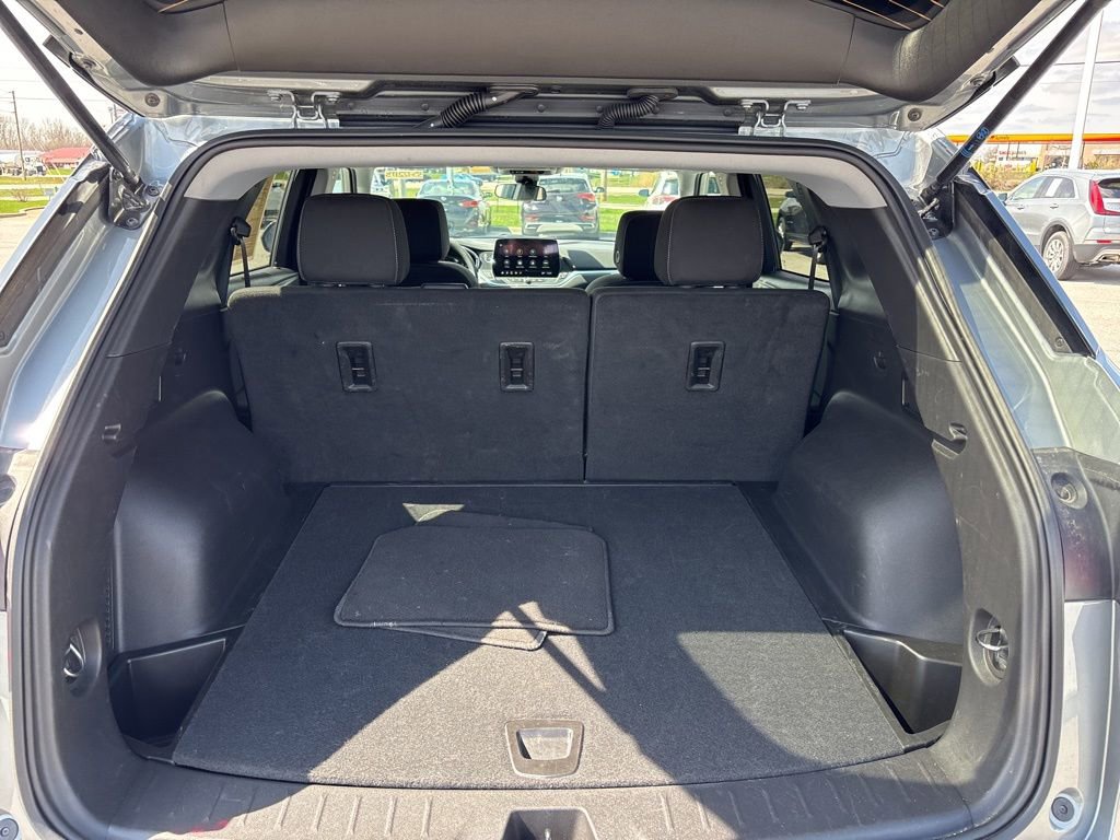 Used 2025 Chevrolet Blazer LT image 7