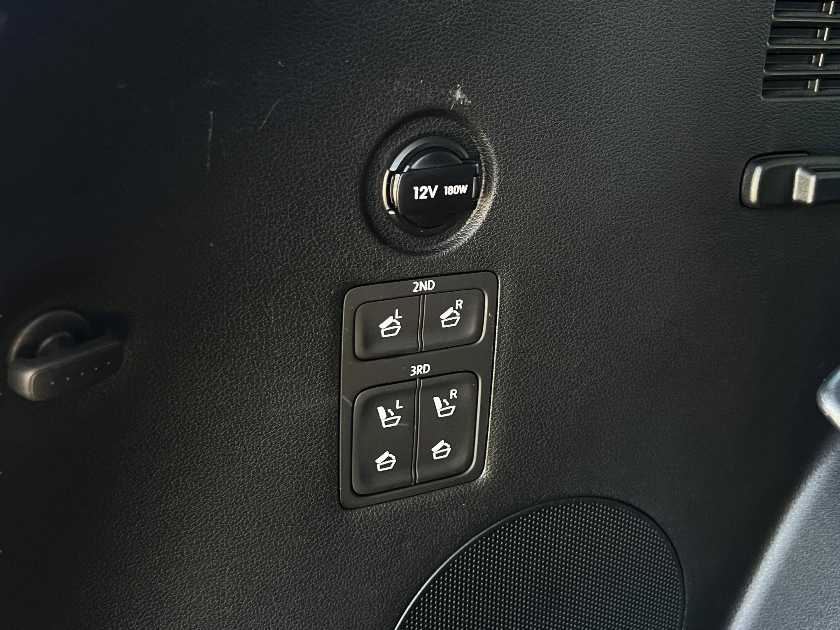 Used 2022 Hyundai Palisade Limited w/ Winter Package image 31