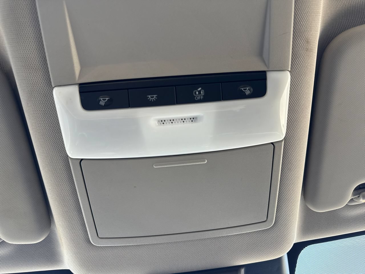 Used 2022 Nissan Rogue S FWD image 30