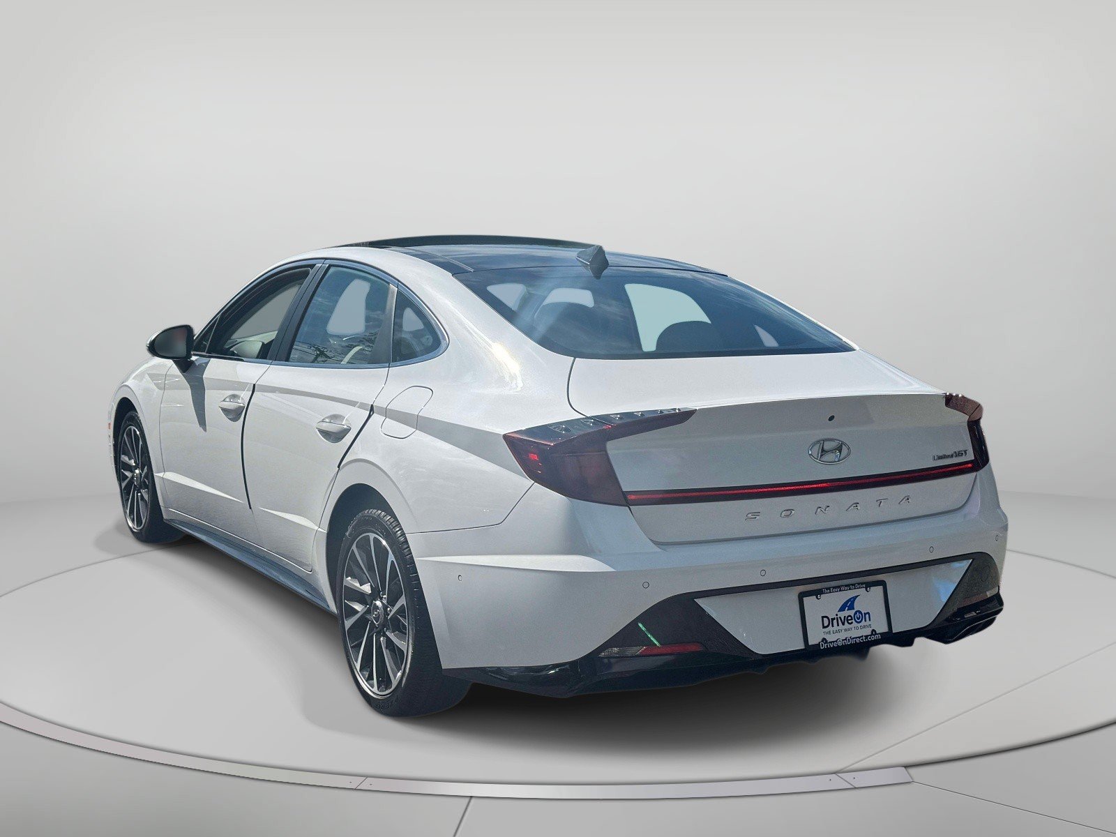 Used 2023 Hyundai Sonata Limited FWD image 4