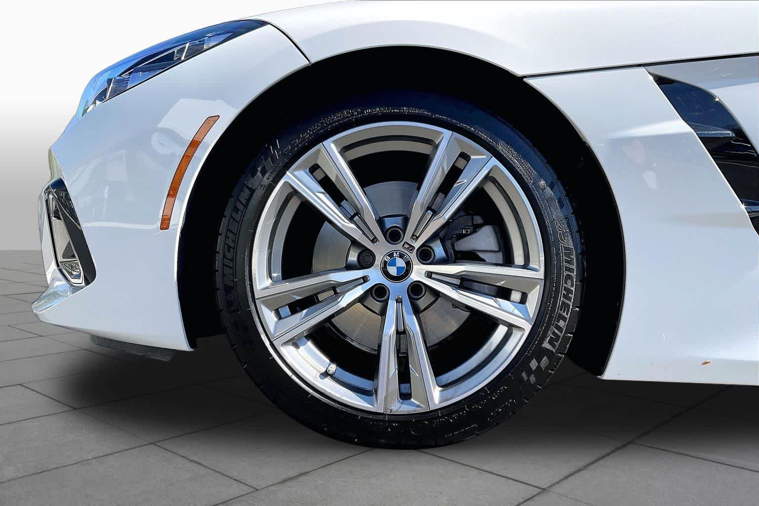 Used 2023 BMW Z4 sDrive30i w/ Convenience Package RWD image 10