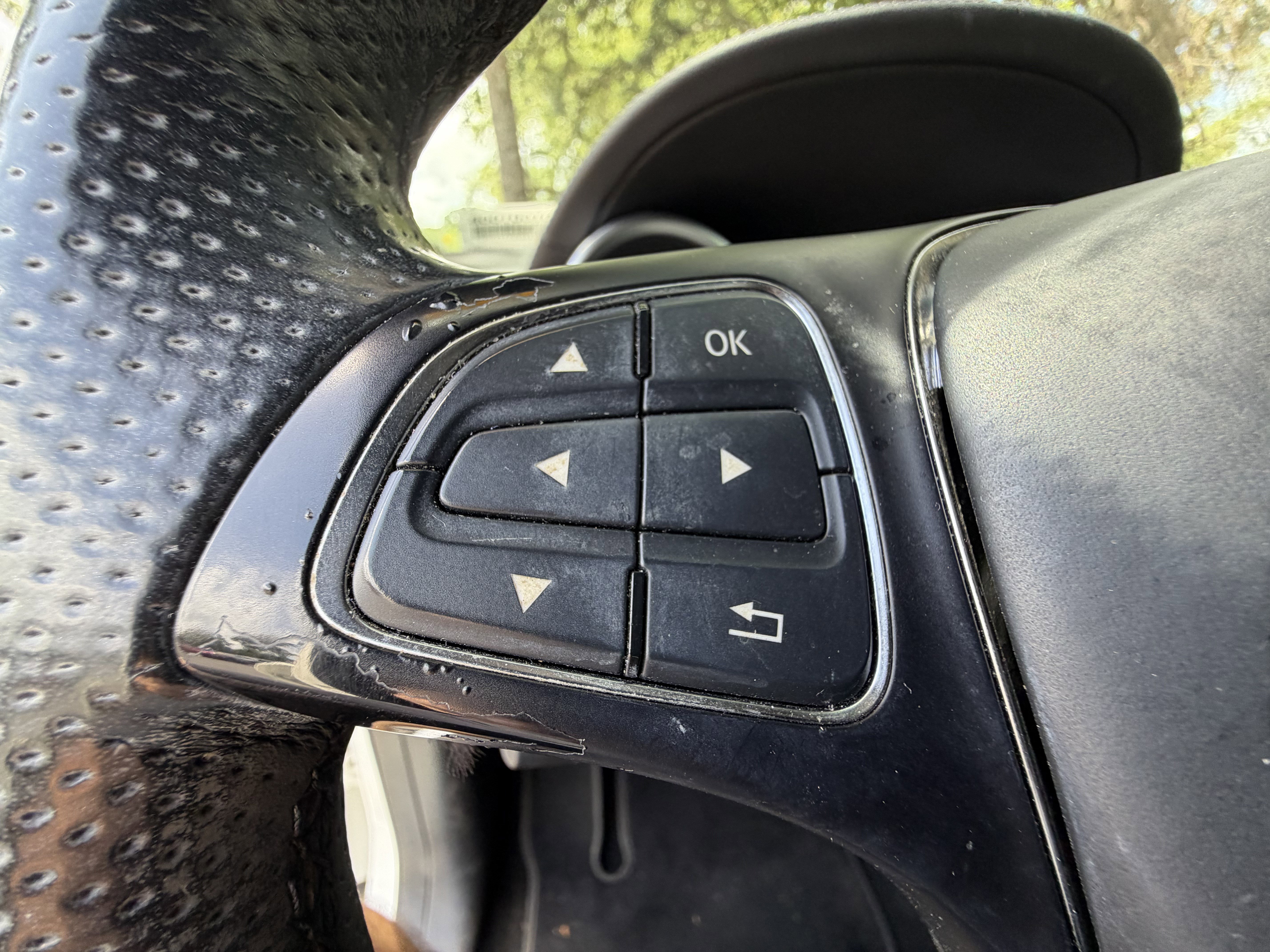 Used 2017 Mercedes-Benz GLS 450 4MATIC image 19