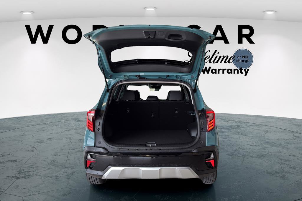 Used 2025 Kia Seltos EX w/ EX Sunroof Package FWD image 9