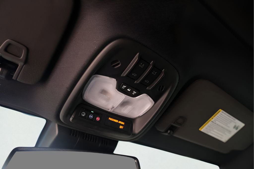 Used 2026 GMC Canyon AT4 w/ Technology Plus Package image 23